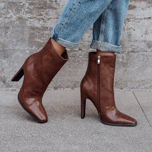 BRAND NEW w/Box Billini Brown Mid Calf Boots!